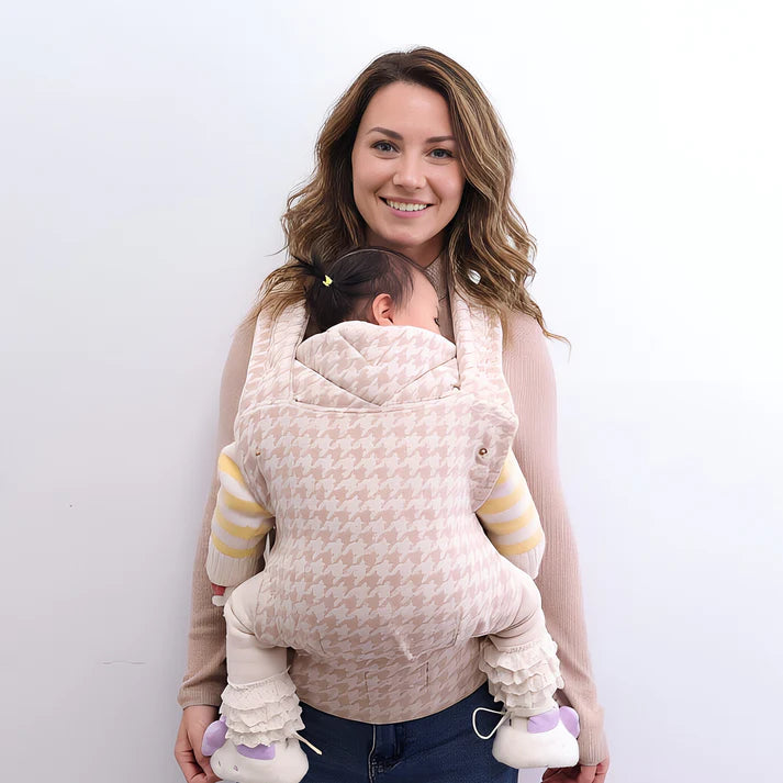 khaki houndstooth baby carrier